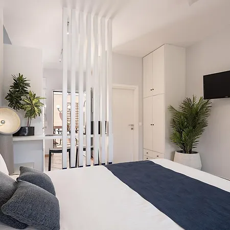 Elena Seafront Luxury Almirida