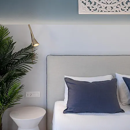 Elena Seafront Luxury * Almirida