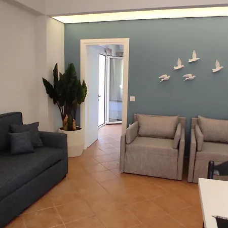 Elena Seafront Luxury Apartament Almirida