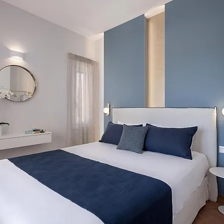 Elena Seafront Luxury Apartament